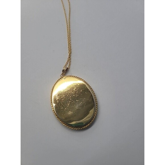 Vintage Gold Tone Mother of Pearl Pendant Necklace Abalone Inlay Leaf Design - Picture 15 of 16